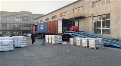 Завантажте та доставляйте товари в контейнери